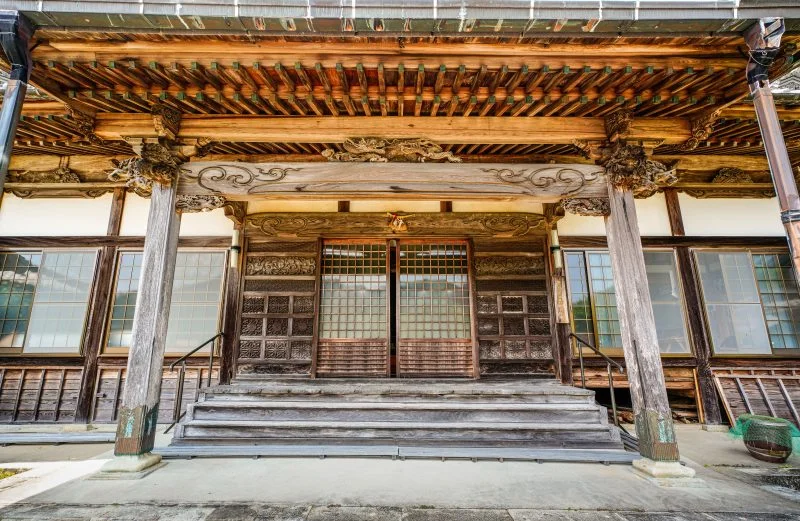 無料壁紙 普済寺。PCとデスクトップ壁紙に最適な4K高画質の無料壁紙。三重県尾鷲市の須賀利町で撮影したフリー写真素材