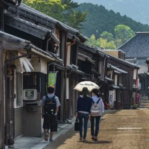 無料壁紙 関宿さんぽ。PCとデスクトップ壁紙に最適な4K高画質の無料壁紙。三重県亀山市の東海道関宿で撮影したフリー写真素材