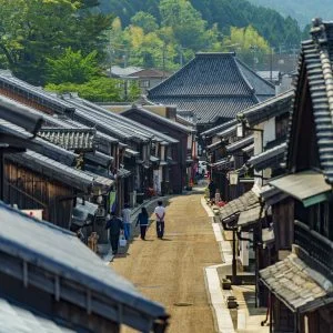 無料壁紙 初夏の関宿を歩く。PCとデスクトップ壁紙に最適な4K高画質の無料壁紙。三重県亀山市の東海道関宿で撮影したフリー写真素材