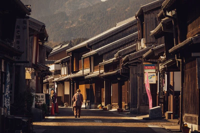 無料壁紙 江戸へタイムスリップ。PCとデスクトップ壁紙に最適な4K高画質の無料壁紙。三重県亀山市の東海道関宿で撮影したフリー写真素材