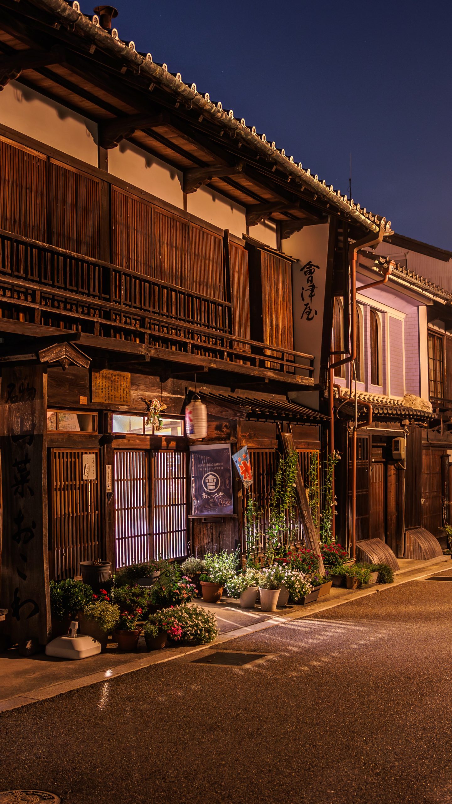 無料壁紙 関宿の夜景。PCとデスクトップ壁紙に最適な4K高画質の無料壁紙。三重県亀山市の東海道関宿で撮影したフリー写真素材