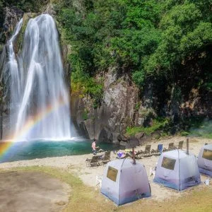 飛雪の滝キャンプ場のフリー写真素材