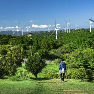 無料壁紙 三角点からの眺め。PCとデスクトップ壁紙に最適な4K高画質の無料壁紙。三重県津市の青山高原で撮影したフリー写真素材