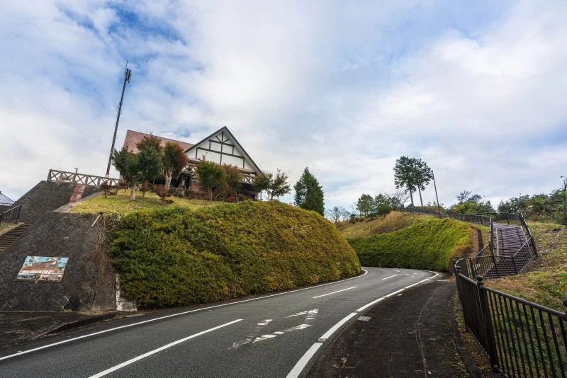 無料壁紙 茶倉の秋。PCとデスクトップ壁紙に最適な4K高画質の無料壁紙。三重県松阪市の道の駅 茶倉駅で撮影したフリー写真素材