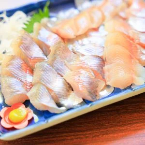 無料壁紙 ニジマスのお刺身。PCとデスクトップ壁紙に最適な4K高画質の無料壁紙。三重県津市の大吉あまごセンターで撮影したフリー写真素材