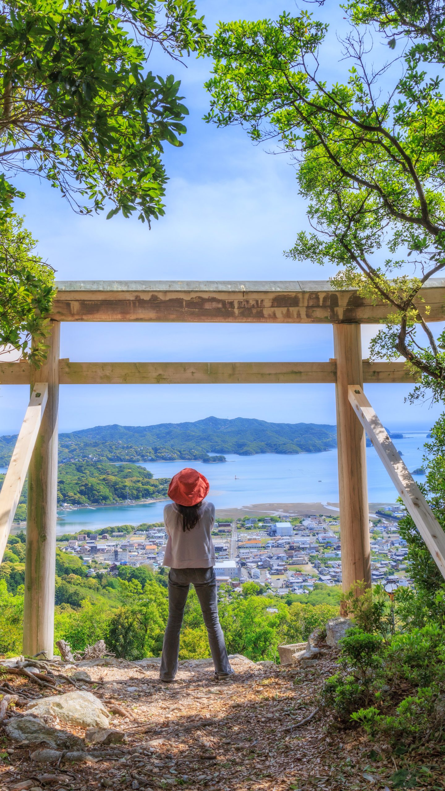 奇跡の窓と呼ばれる絶景(三重県南伊勢町・五ヶ所浅間山)