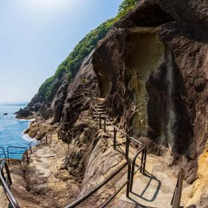 無料壁紙 1.2kmの遊歩道。PCとデスクトップ壁紙に最適な4K高画質の無料壁紙。三重県熊野市の鬼ヶ城で撮影したフリー写真素材