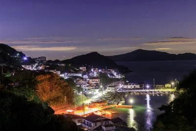 無料壁紙 石鏡町の夜景。PCとデスクトップ壁紙に最適な4K高画質の無料壁紙。三重県鳥羽市の石鏡町で撮影したフリー写真素材