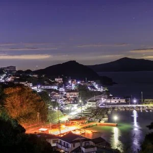 無料壁紙 石鏡町の夜景。PCとデスクトップ壁紙に最適な4K高画質の無料壁紙。三重県鳥羽市の石鏡町で撮影したフリー写真素材