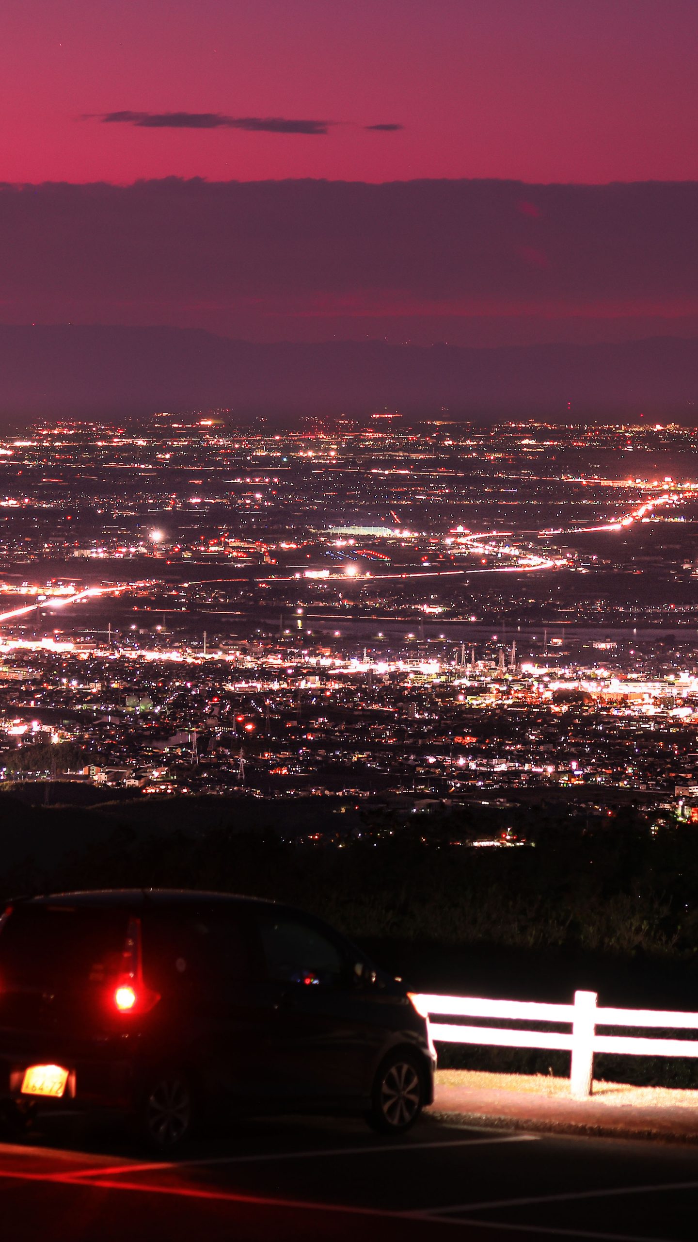 無料壁紙 朝熊山頂展望台からの夜景。PCとデスクトップ壁紙に最適な4K高画質の無料壁紙。三重県伊勢市の伊勢志摩スカイラインで撮影したフリー写真素材
