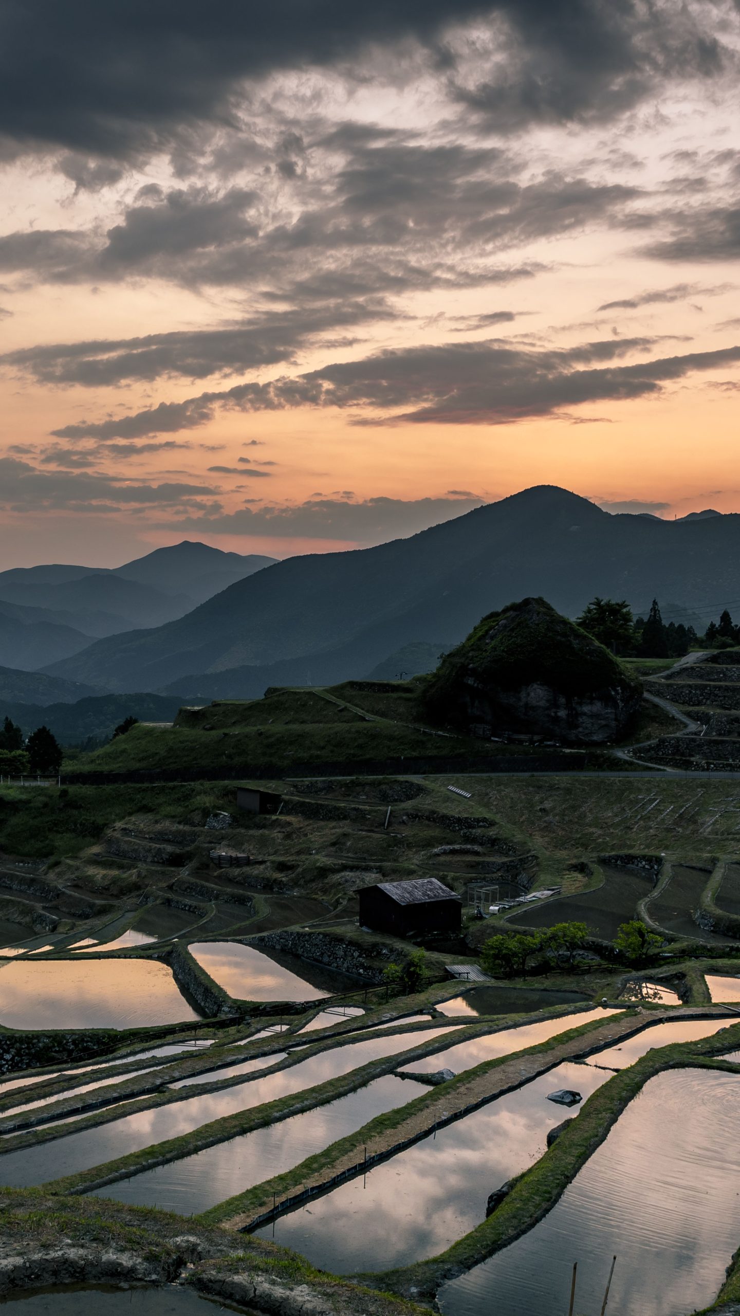 丸山千枚田の夕景(三重県熊野市)