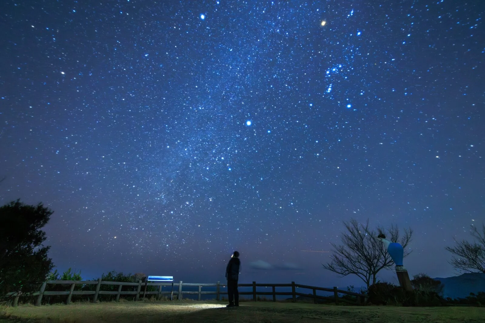 無料壁紙 南海展望公園から眺める冬の天の川。PCとデスクトップ壁紙に最適な4K高画質の無料壁紙。三重県南伊勢町の南海展望台で撮影したフリー写真素材