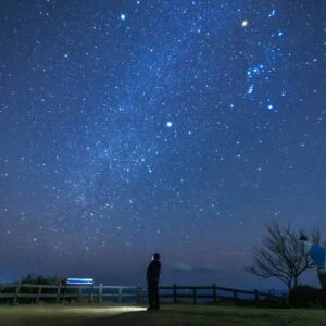 無料壁紙 南海展望公園から眺める冬の天の川。PCとデスクトップ壁紙に最適な4K高画質の無料壁紙。三重県南伊勢町の南海展望台で撮影したフリー写真素材