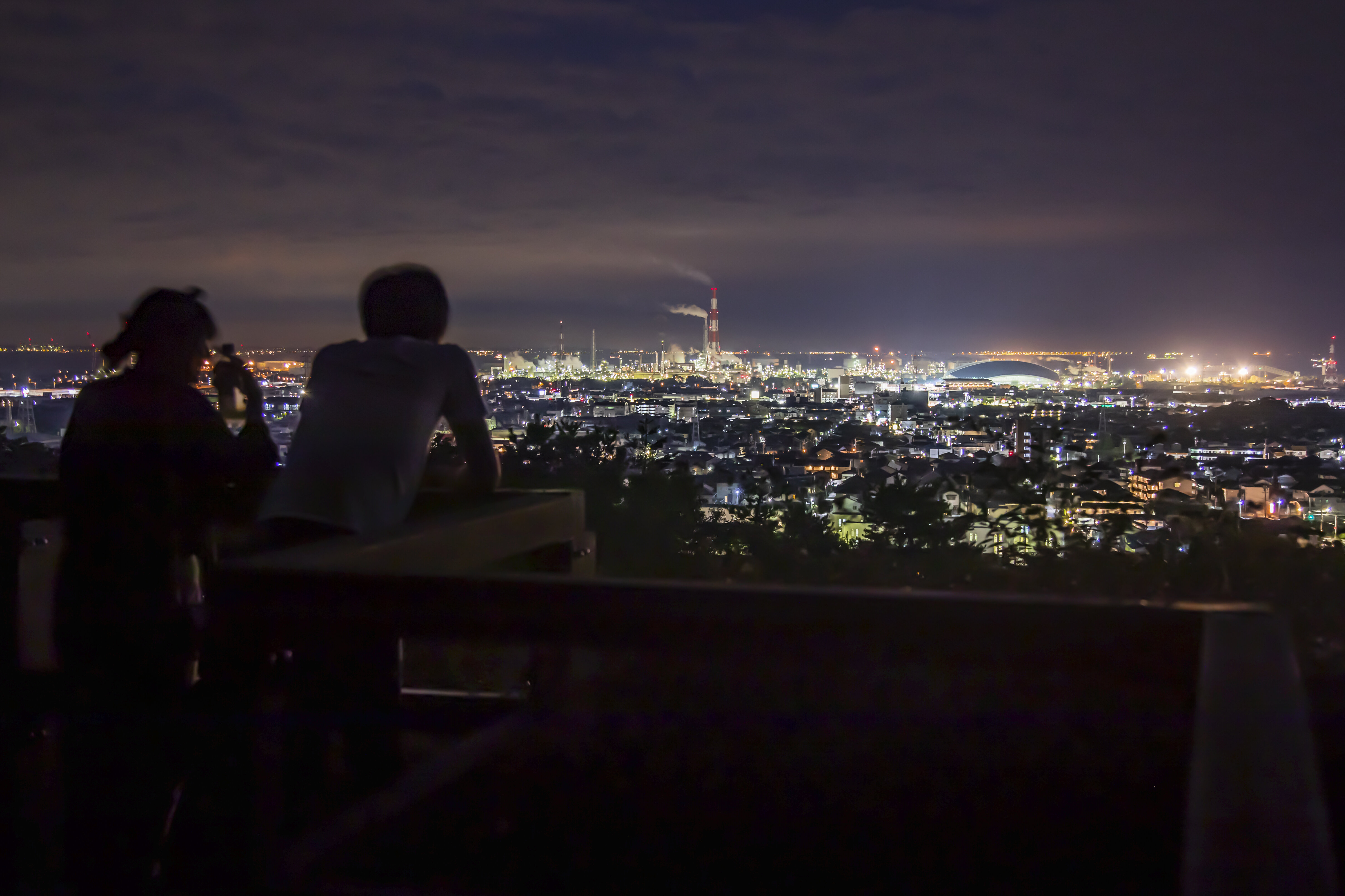 無料壁紙 垂坂公園からの夜景。PCとデスクトップ壁紙に最適な4K高画質の無料壁紙。三重県四日市市の四日市コンビナートで撮影したフリー写真素材