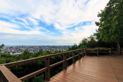 無料壁紙 垂坂公園の展望広場。PCとデスクトップ壁紙に最適な4K高画質の無料壁紙。三重県四日市市の四日市コンビナートで撮影したフリー写真素材