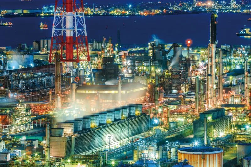 無料壁紙 うみてらす１４からの工場夜景。PCとデスクトップ壁紙に最適な4K高画質の無料壁紙。三重県四日市市の四日市コンビナートで撮影したフリー写真素材