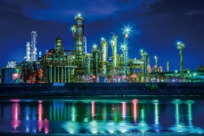 無料壁紙 大正橋の工場夜景。PCとデスクトップ壁紙に最適な4K高画質の無料壁紙。三重県四日市市の四日市コンビナートで撮影したフリー写真素材