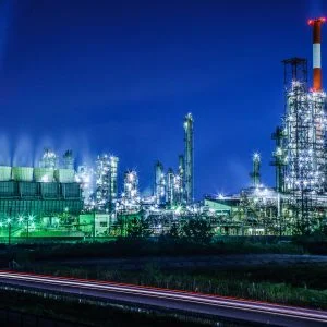 無料壁紙 塩浜の工場夜景。PCとデスクトップ壁紙に最適な4K高画質の無料壁紙。三重県四日市市の四日市コンビナートで撮影したフリー写真素材