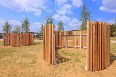 無料壁紙 バーベキュー場。PCとデスクトップ壁紙に最適な4K高画質の無料壁紙。三重県津市の中勢グリーンパークで撮影したフリー写真素材