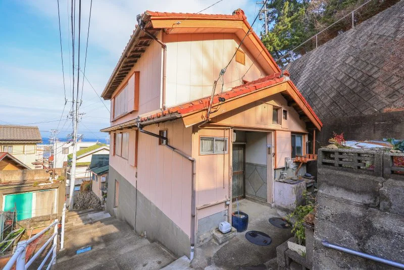 無料壁紙 寺田家宅。PCとデスクトップ壁紙に最適な4K高画質の無料壁紙。三重県鳥羽市の神島で撮影したフリー写真素材