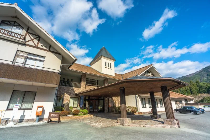 無料壁紙 奥伊勢フォレストピアの入り口。PCとデスクトップ壁紙に最適な4K高画質の無料壁紙。三重県大台町の奥伊勢フォレストピアで撮影したフリー写真素材