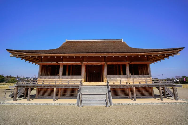 無料壁紙 正殿の正面。PCとデスクトップ壁紙に最適な4K高画質の無料壁紙。三重県明和町のさいくう平安の杜で撮影したフリー写真素材