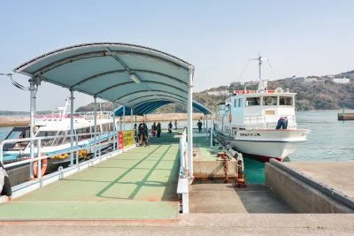 無料壁紙 坂手島の船着き場。PCとデスクトップ壁紙に最適な4K高画質の無料壁紙。三重県鳥羽市の坂手島で撮影したフリー写真素材