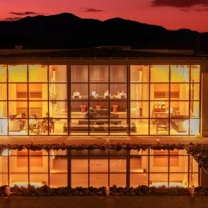 無料壁紙 HOTEL VISONのフロント。PCとデスクトップ壁紙に最適な4K高画質の無料壁紙。三重県多気町のVISONで撮影したフリー写真素材