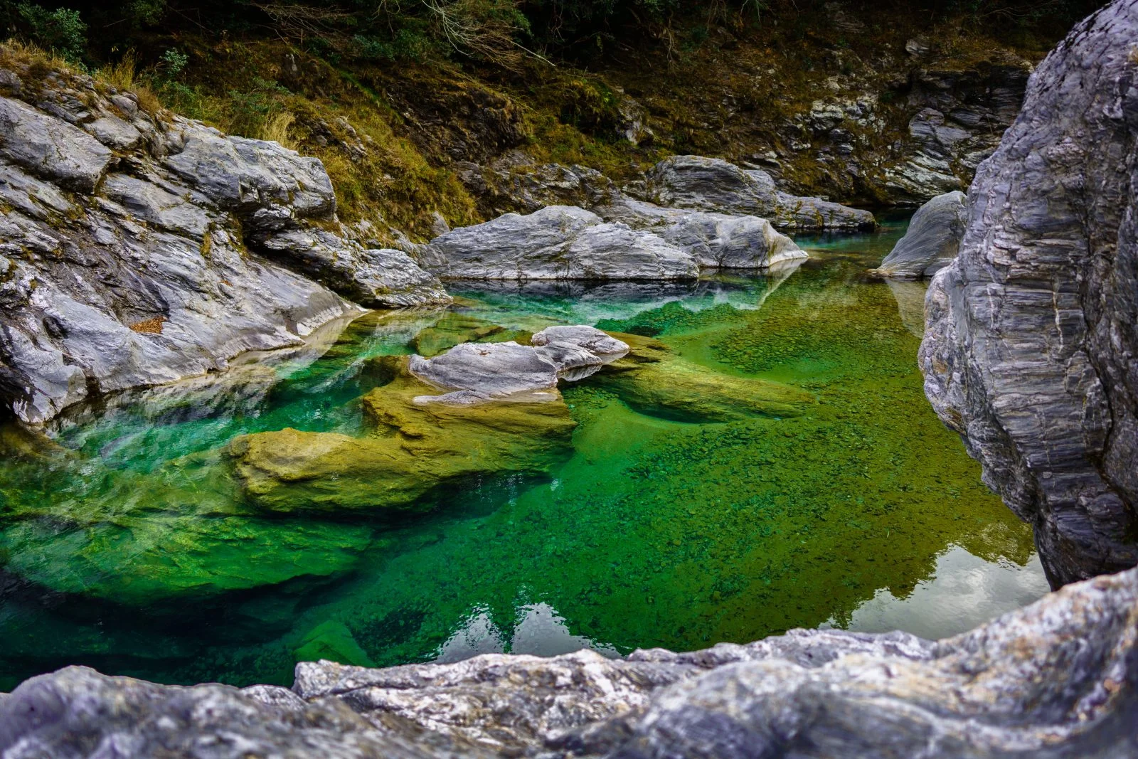 無料壁紙 冬の香肌峡。PCとデスクトップ壁紙に最適な4K高画質の無料壁紙。三重県松阪市の香肌峡で撮影したフリー写真素材