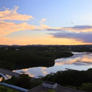 無料壁紙 志摩観光ホテルの屋上から眺める賢島大橋。PCとデスクトップ壁紙に最適な4K高画質の無料壁紙。三重県志摩市の賢島大橋で撮影したフリー写真素材