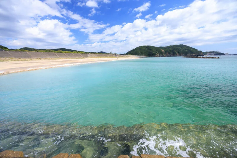 １０月の澄んだ海（三重県志摩市・南張海浜公園）