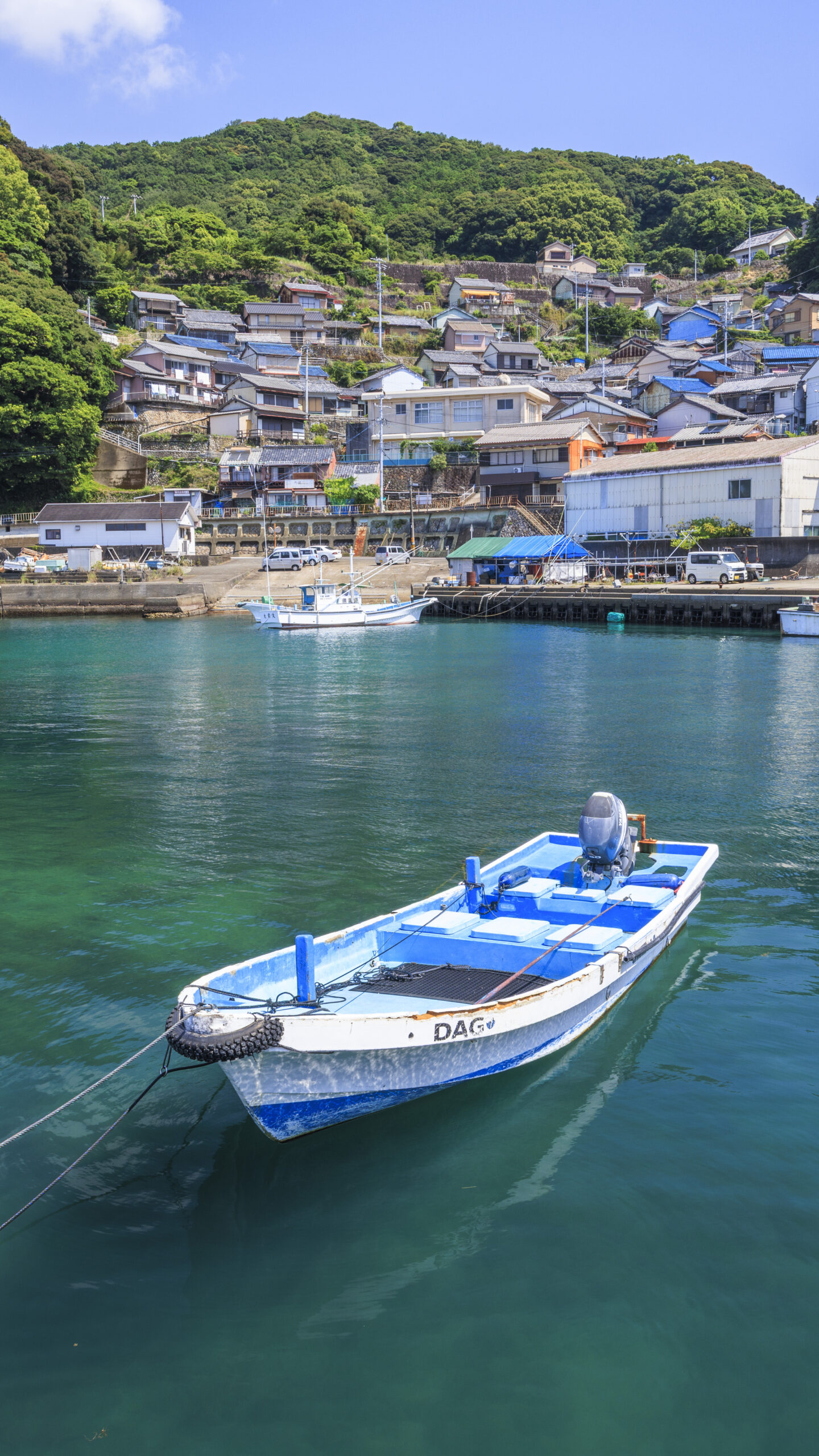夏の美しい漁港(三重県熊野市・磯崎町)