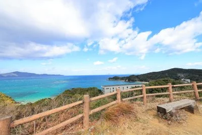 無料壁紙 展望台Aと美しい海。PCとデスクトップ壁紙に最適な4K高画質の無料壁紙。三重県鳥羽市のパールロードで撮影したフリー写真素材