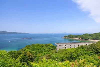 無料壁紙 展望台Aから眺める白浜とTAOYA志摩。PCとデスクトップ壁紙に最適な4K高画質の無料壁紙。三重県鳥羽市のパールロードで撮影したフリー写真素材