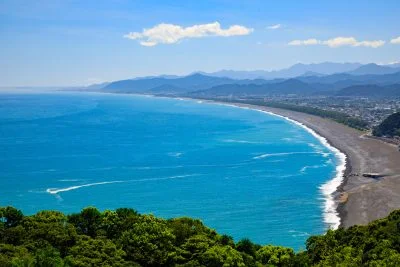 無料壁紙 七里御浜海岸。PCとデスクトップ壁紙に最適な4K高画質の無料壁紙。三重県熊野市の七里御浜で撮影したフリー写真素材