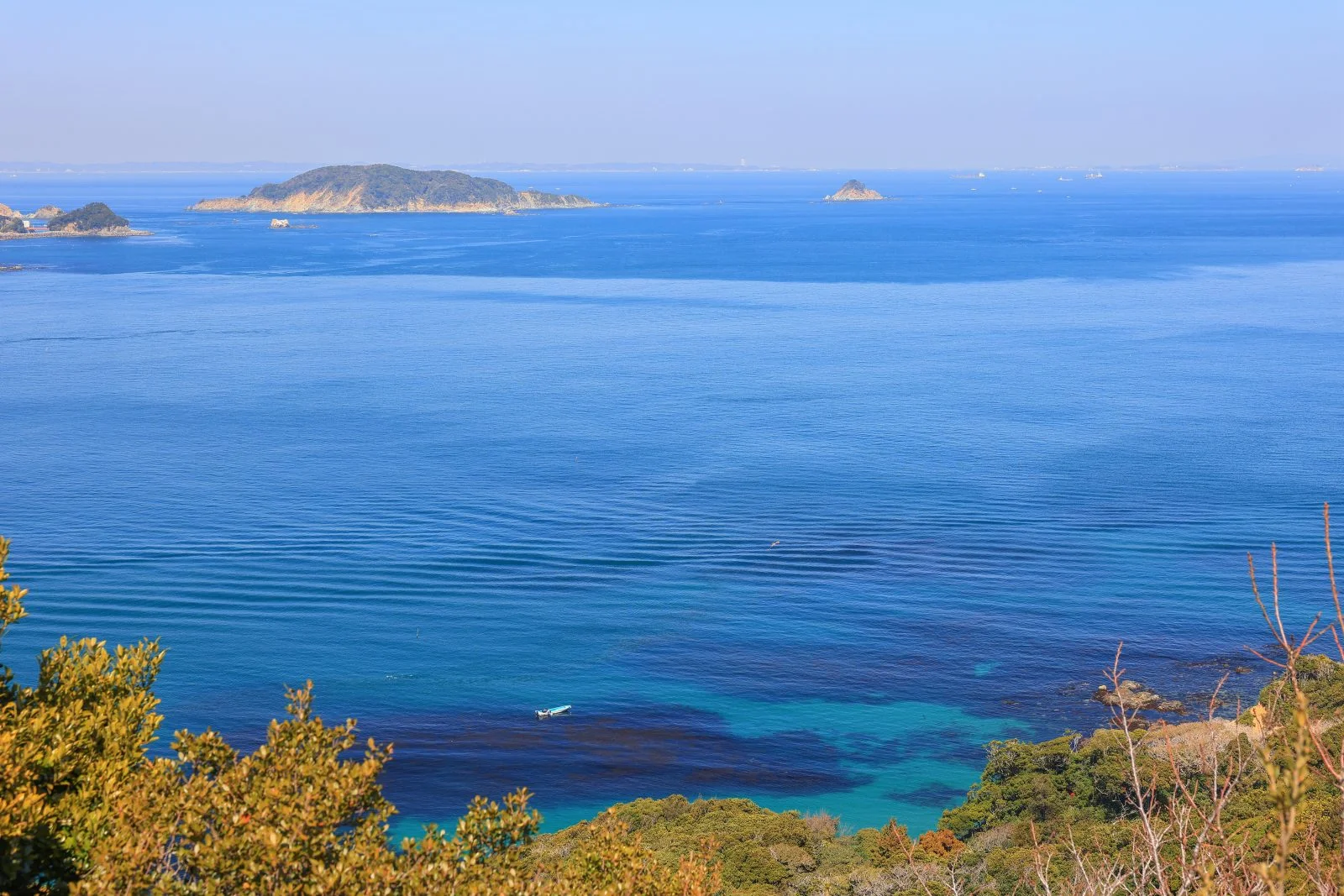 無料壁紙 監的哨の絶景オーシャンビュー。PCとデスクトップ壁紙に最適な4K高画質の無料壁紙。三重県鳥羽市の菅島で撮影したフリー写真素材