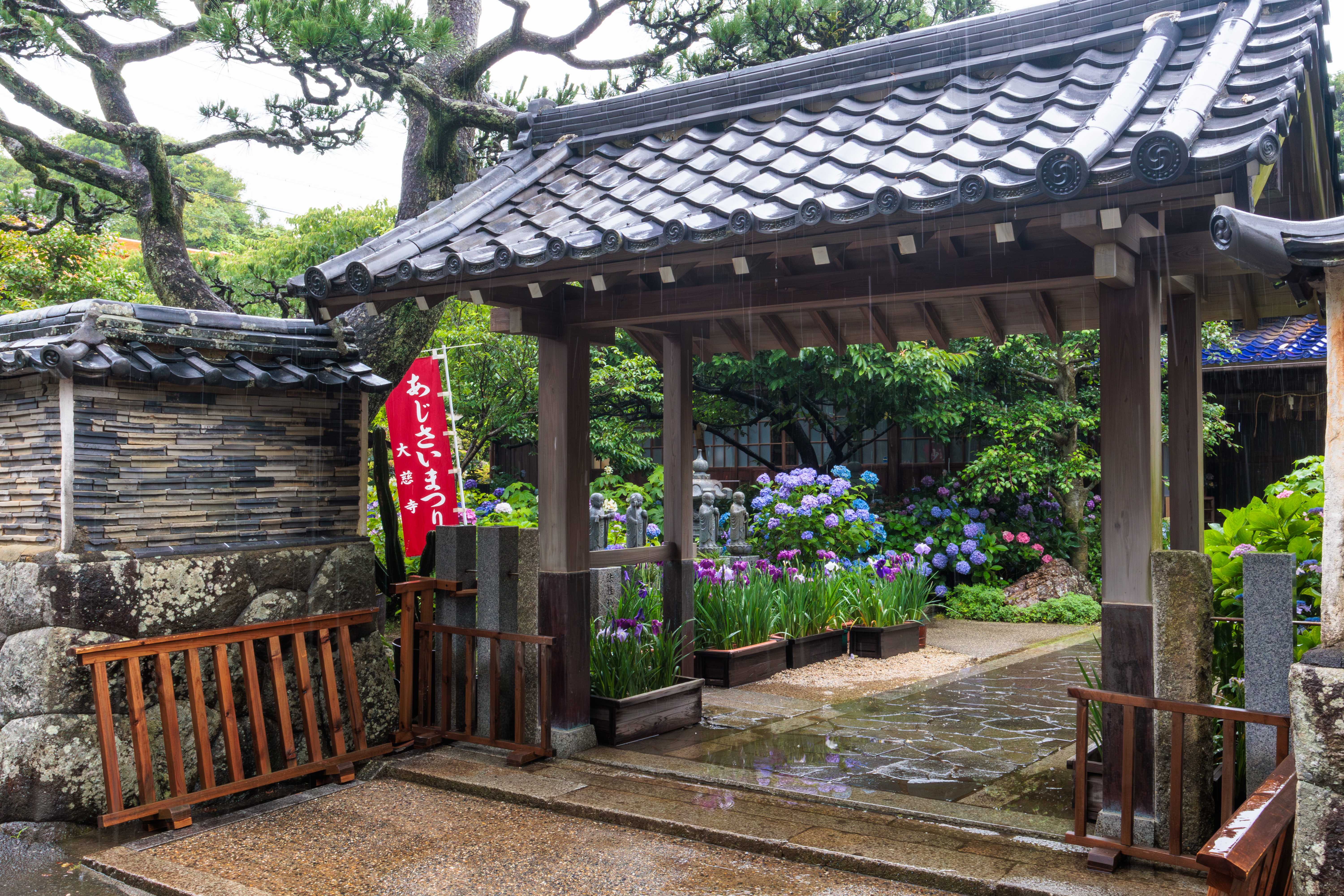 山門(三重県志摩市・大慈寺)