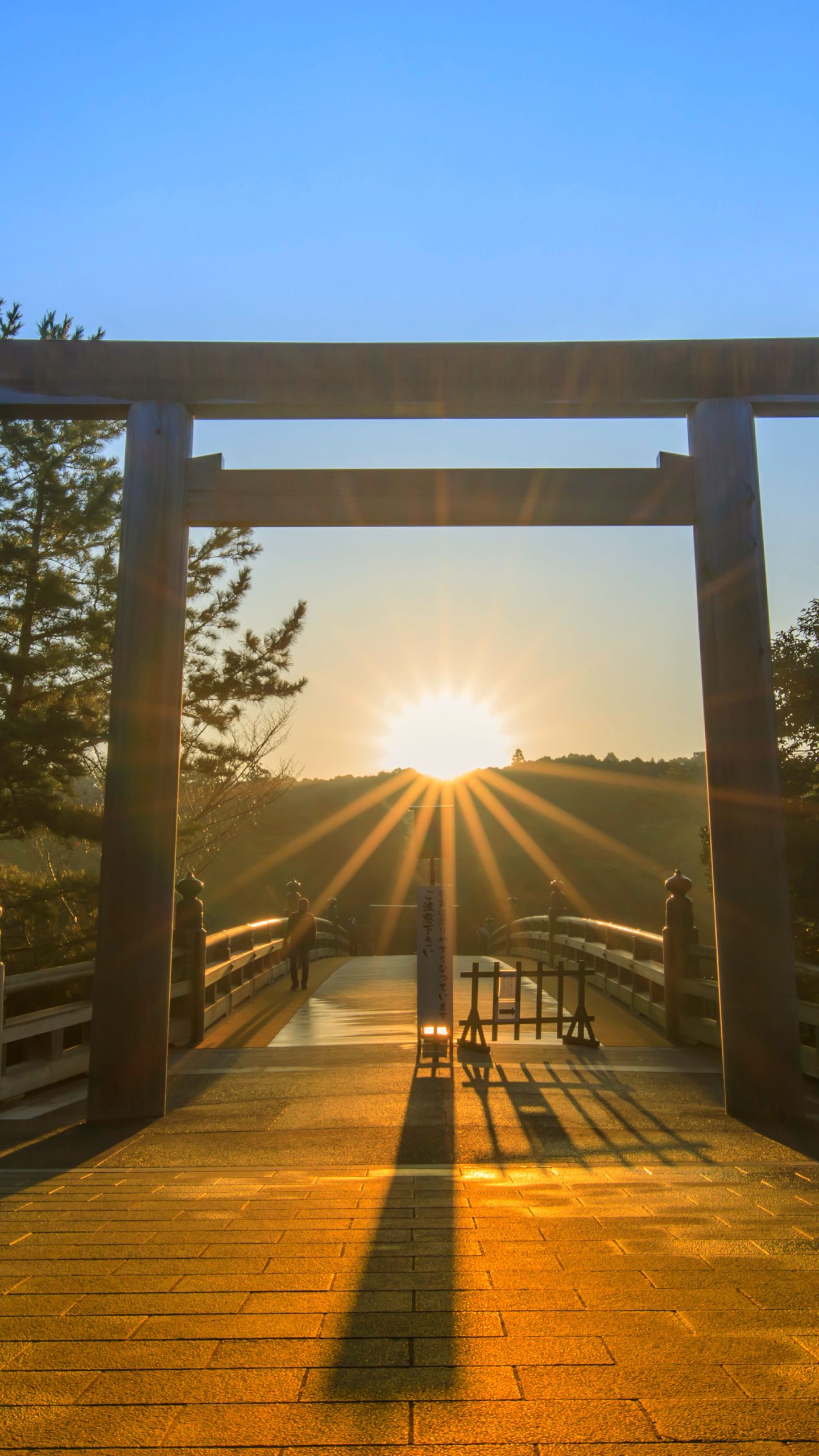 伊勢神宮のご来光(三重県伊勢市)