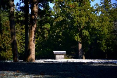 無料壁紙 本殿の跡。PCとデスクトップ壁紙に最適な4K高画質の無料壁紙。三重県伊勢市の伊勢神宮で撮影したフリー写真素材