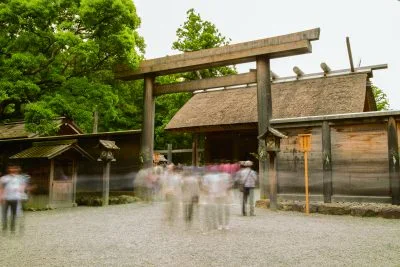 無料壁紙 外宮正宮。PCとデスクトップ壁紙に最適な4K高画質の無料壁紙。三重県伊勢市の伊勢神宮で撮影したフリー写真素材