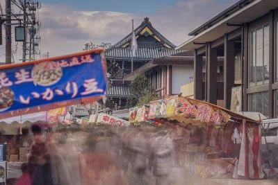 無料壁紙 お七夜の屋台。PCとデスクトップ壁紙に最適な4K高画質の無料壁紙。三重県津市の一身田で撮影したフリー写真素材