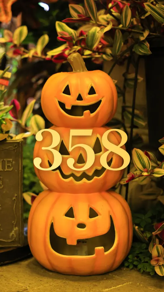 ハロウィンのカボチャ三兄弟の開運数字壁紙
